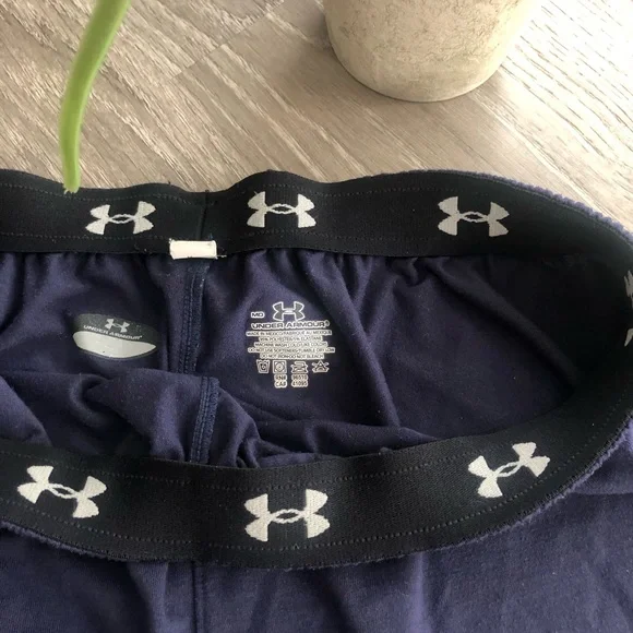 Under Armour Shorts - Picture 3 of 5